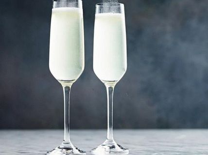 French 75-champagne and gin cocktail