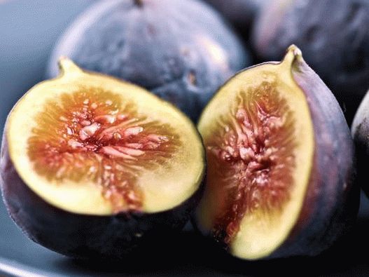 Figs go well with savory foods like cheese, meat salts and balsamic vinegar.