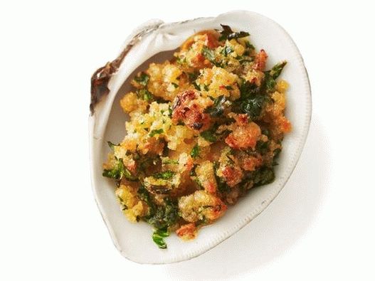 31. Baked clams with garlic