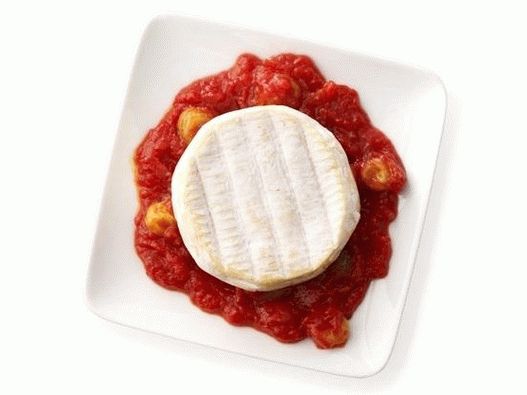 43. Goat cheese with tomato chutney
