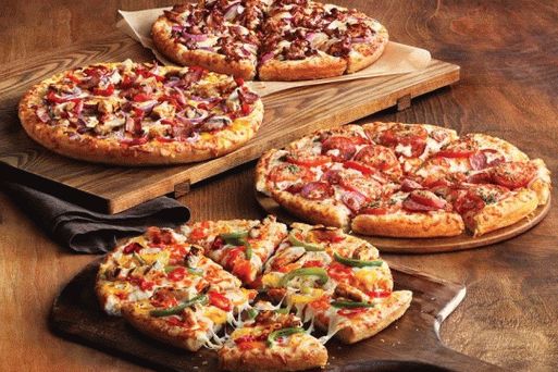Photos of 50 pizzas that are easy to make.