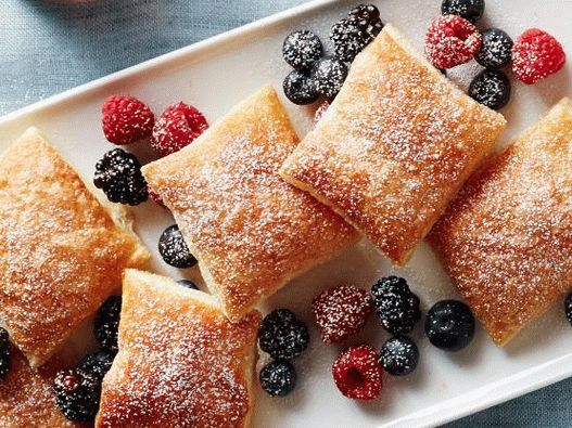 French puff pastry toasts