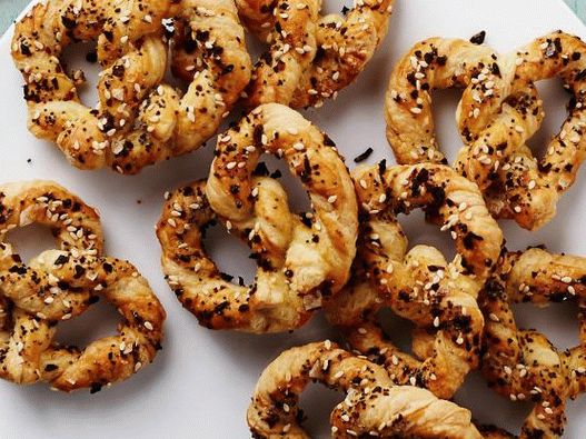 Puff pastry pretzels