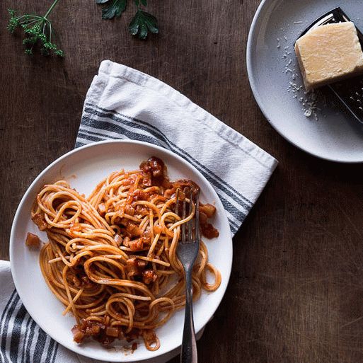 Spaghetti Amatricana (No. 19)