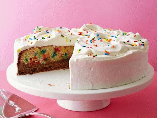 Photography dishes - Children's cake with a layer of cookies