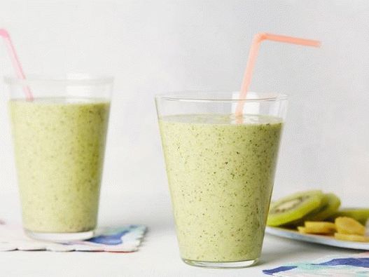 Invigorating Protein Smoothie with Kiwi and Ginger