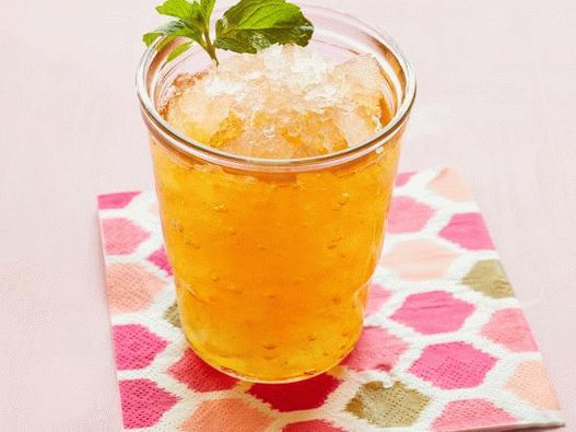 Photo Alcoholic sweet tea with ginger