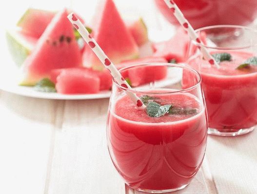 Photo Watermelon-coconut cooler