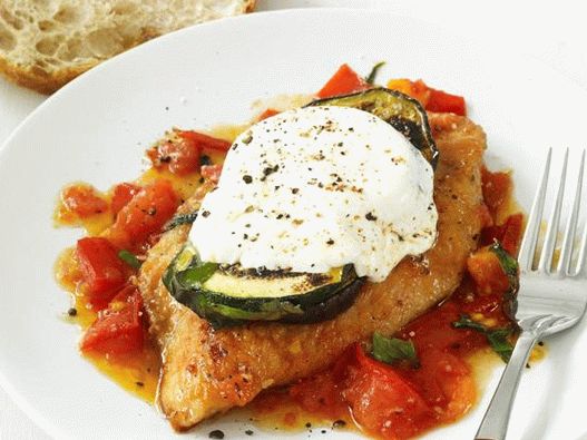 Photo Eggplant with turkey stewed in wine