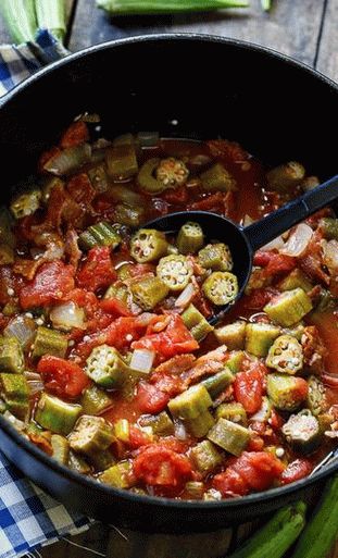 Photo Okra with tomatoes