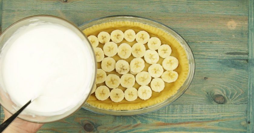 Oven banana pie