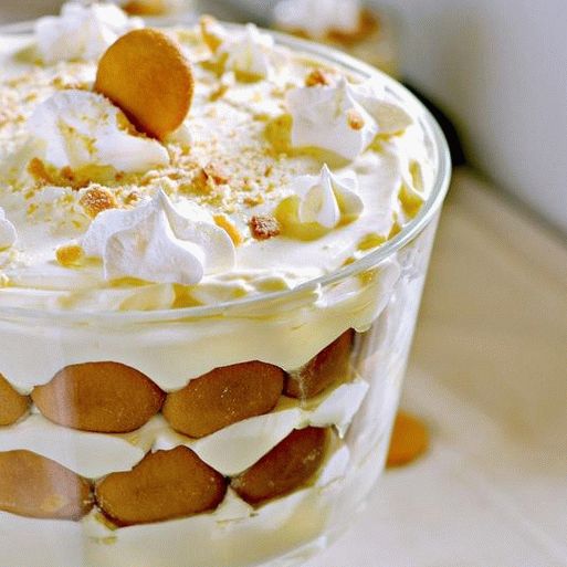 Photo of Banana Pudding with Whipped Cream