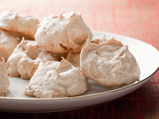 Photo of Meringue with Almonds