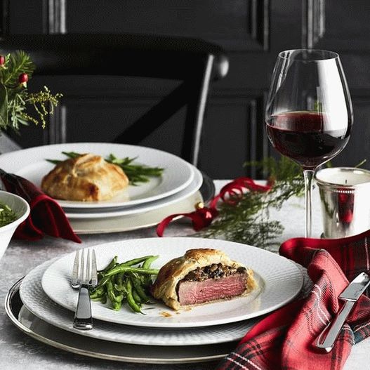 Photo of Beef Wellington with Blue Cheese and Watercress