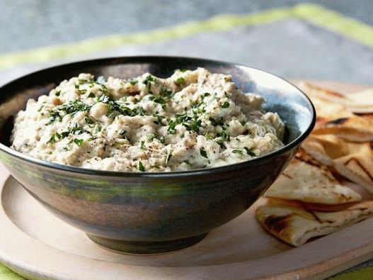 Babaganush - Middle Eastern baked eggplant appetizer