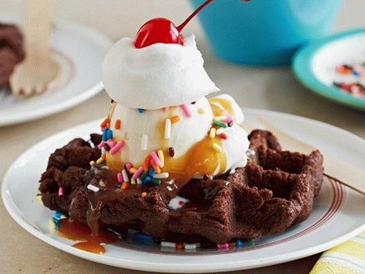 Photo of the dish - Sande - dessert of chocolate brownie waffles with ice cream
