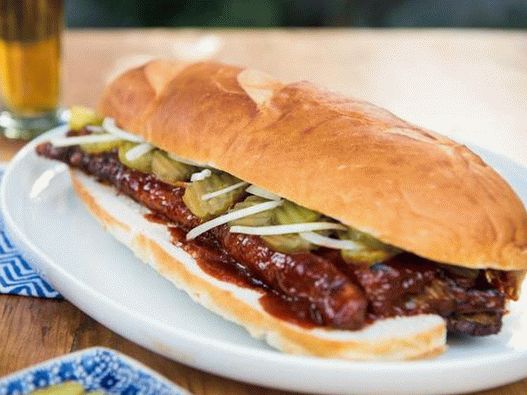 Photo Bogatyrsky pork ribs sandwich
