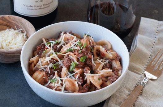 Photo of Bolognese on a weekday evening