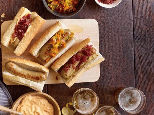 Photo Bratwurst with beer
