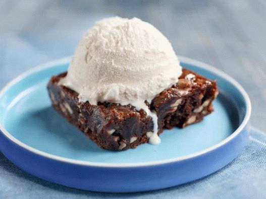 Photo of Brown Chewy with caramel and peanuts