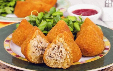 Photo Brazilian chicken croquettes - pies