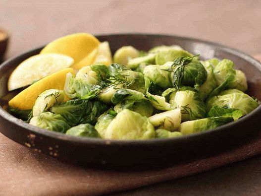 Photo Brussels sprouts in fried butter