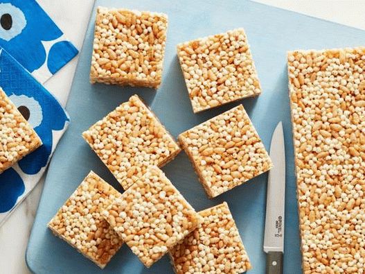Photo Dessert of popped rice and millet