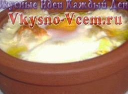 casserole for children in a pot