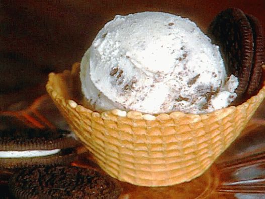 Photo Homemade ice cream with oreo cookies without ice cream