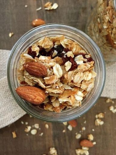 Photo Homemade granola with coconut and dried fruits