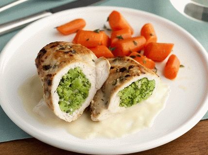 Photo Stuffed Cabbage Broccoli Chicken Breasts with Milk Mustard Sauce