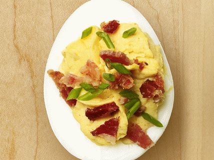 Photo Stuffed Eggs with Bacon