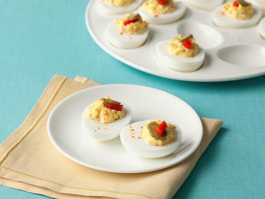 Photo Stuffed Eggs with Gherkins