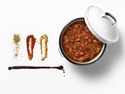 Photo Beans stewed with chili seasoning