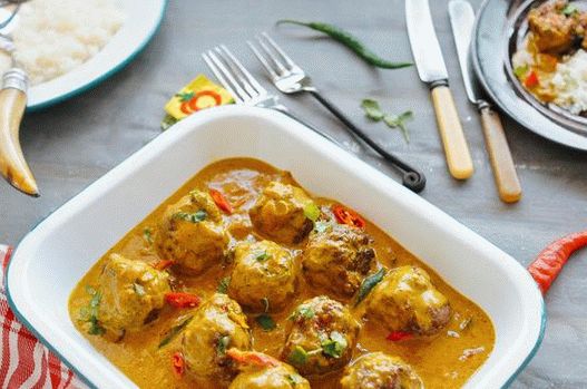 Photo of Meatballs stewed in curry sauce