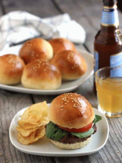 Photo Hamburger with lamb cutlet