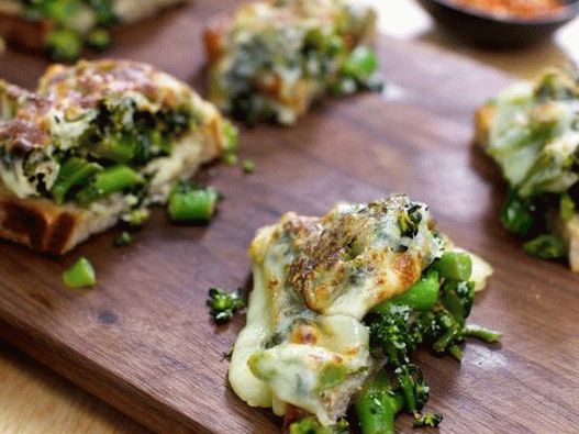 Photo Hot Sandwiches with Broccoli