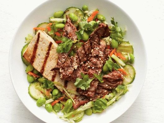 Photo Vietnamese Beef with Sesame and Tofu