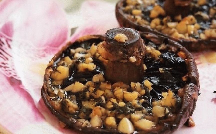Grilled mushrooms in foil