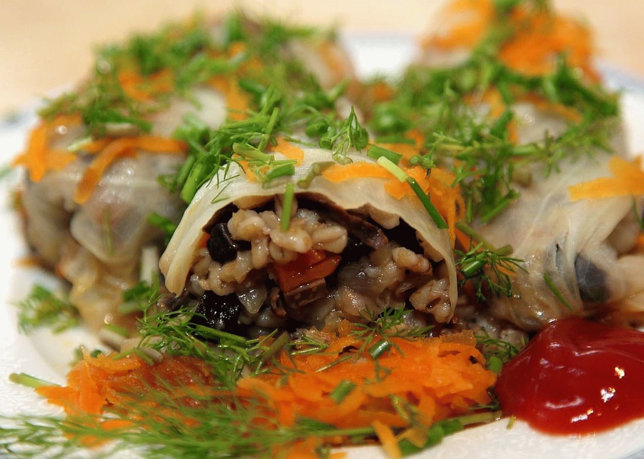Mushroom cabbage rolls
