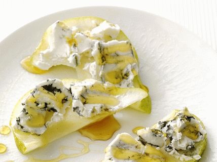 Photo Pears with blue cheese