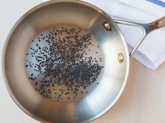 Toast sesame seeds