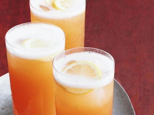 Photo Sparkling Peach Cocktail