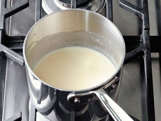 Preheat the cream