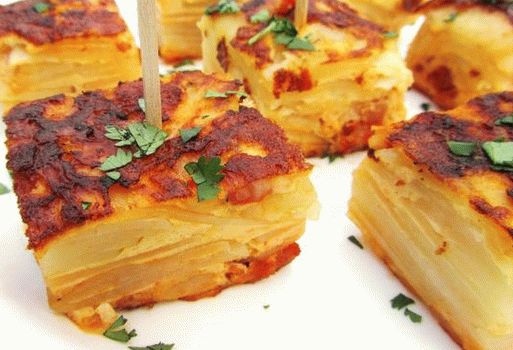 Photo Spanish Tortilla (omelet with potatoes)