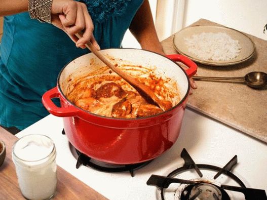 6. Add seasoning to gara masala to taste