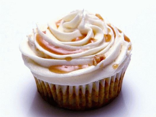 Photo Cabbage cupcakes with butter cream and curry sauce