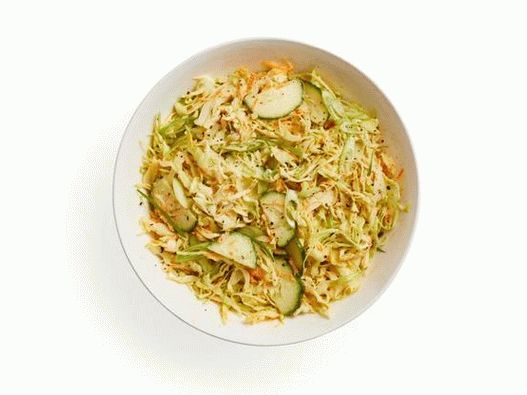 Photo Cole Slow Cabbage Salad with Cucumbers