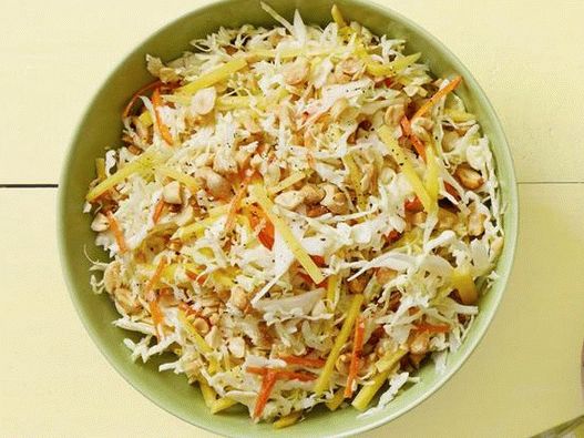 Photo Cabbage salad with mango in a coconut dressing