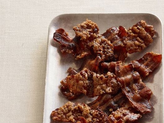 Photo Caramelized Bacon with Nuts